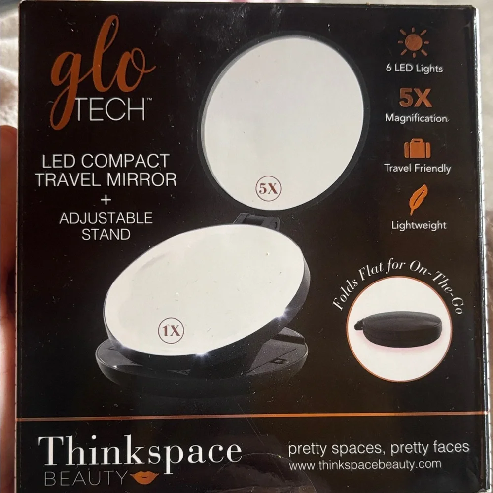Glo Tech LED Compact Travel Mirror - Picture 1 of 2